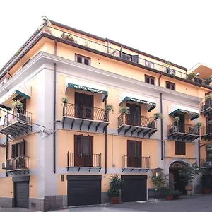 Cortese 2*, Palermo Italia